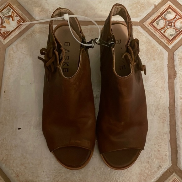 All Genuine Real Leather Sandals - Picture 5 of 6